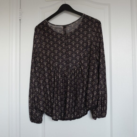 COPY - COPY - Ultra Pink black and tan lace collar chest blouse size L - Picture 2 of 10